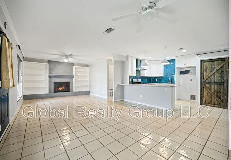 940 Hayselton Ave — Photo 13