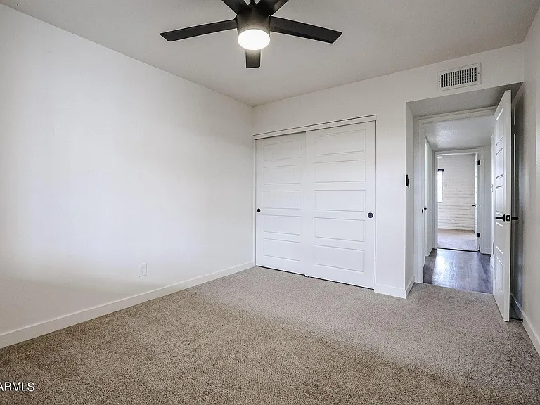 1803 W Maryland Ave — Photo 18
