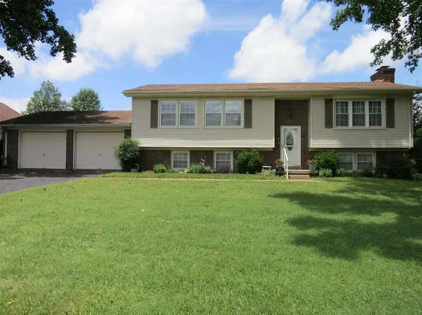 1574 Canterbury Way, Bowling Green, KY 42103