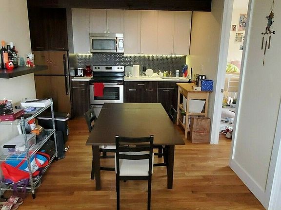 2nd image of 142 Graham Ave #5L