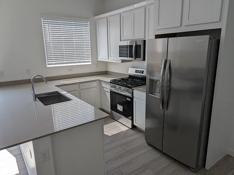 9626 W Mitchell Dr — Photo 7