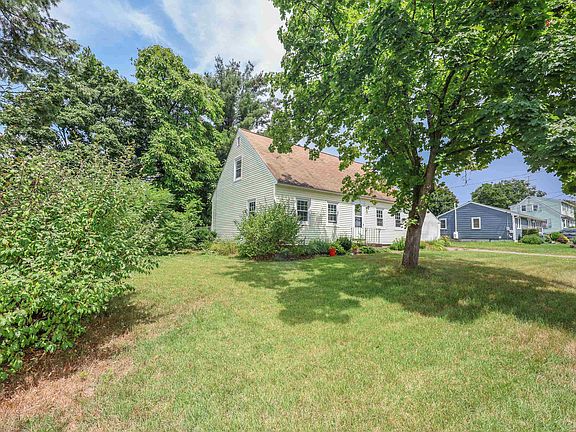 3rd image of 49 Seminole Drive