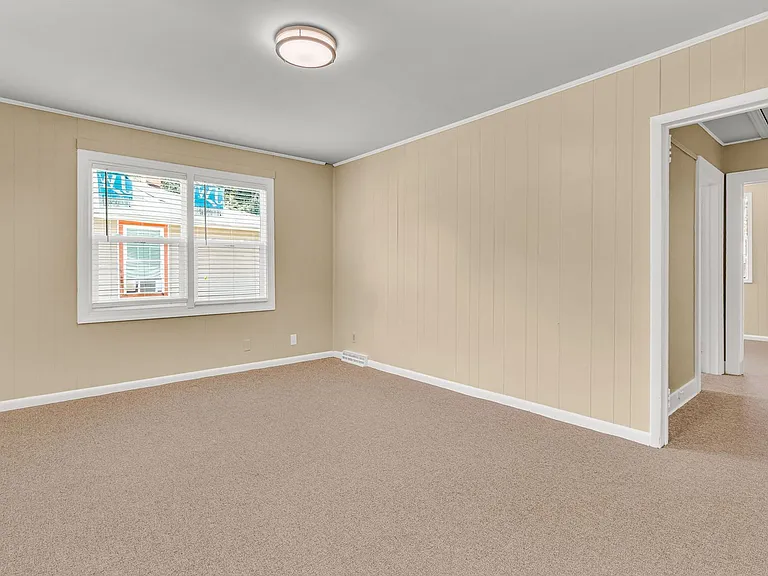 2330 Bailey Dr — Photo 18