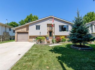 576 Richmond St, Amherstburg, ON N9V 3T9