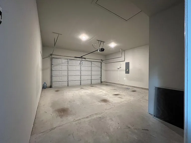 1317 Thrasher Dr — Photo 34