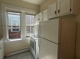 147 Charles St, Bridgeport, CT 06606