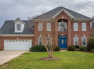702 46th Avenue Dr NE, Hickory, NC 28601