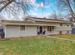 1001 School Dr, Waukesha, WI