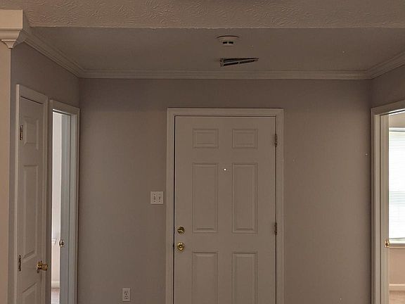 2nd image of 101 Deer Hill Ct