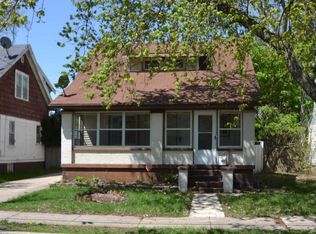 2049 Huizen Ave SW, Wyoming, MI 49509