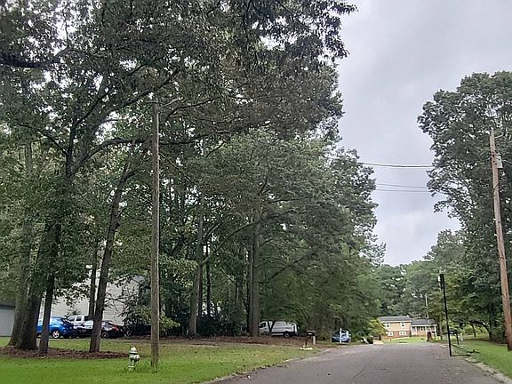 3rd image of 107 Park Pl
