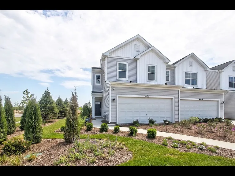 166 Kingsport Dr — Photo 2
