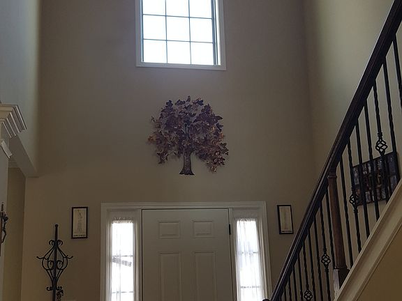 2 story foyer