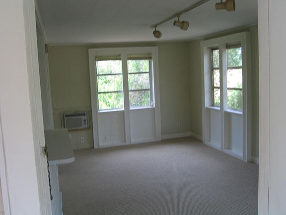 2nd image of 116 18th Ave S