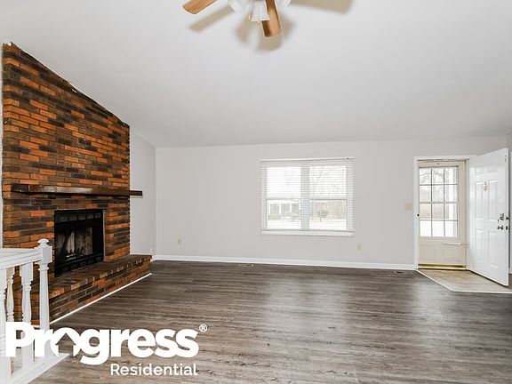 5th image of 2 Florence Hill Ct