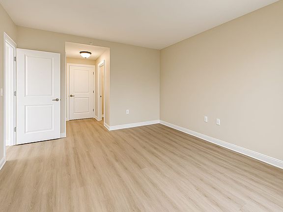 4th image of 11760 Sunrise Valley Dr APT 710