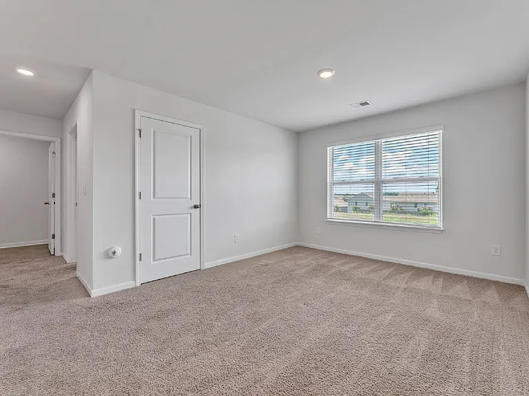 107 Milldale Dr — Photo 12