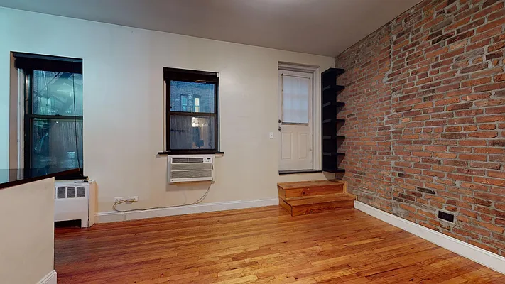 Rented by Bond New York | media 36