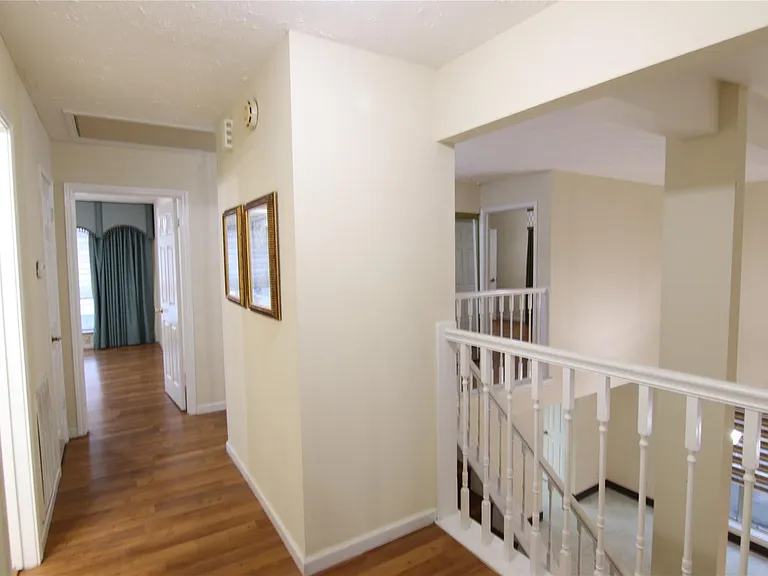 12430 Brook Meadows Ln — Photo 11