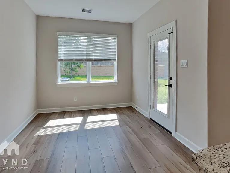 6188 White Spruce Dr — Photo 4