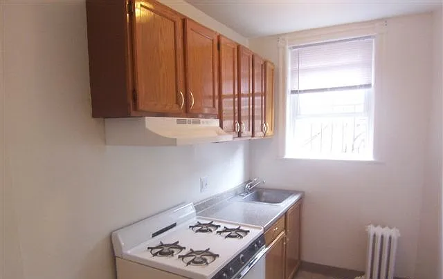 5202 Webster St. - A — Photo 3