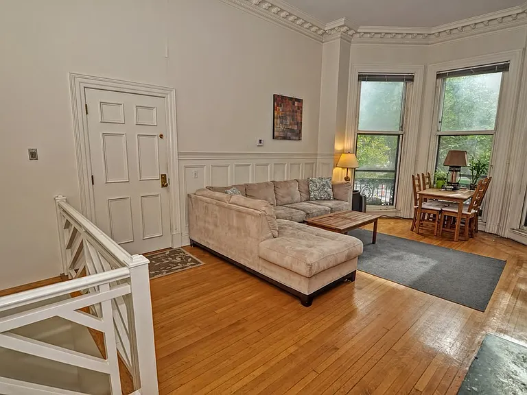327 Commonwealth Ave #1 — Photo 1