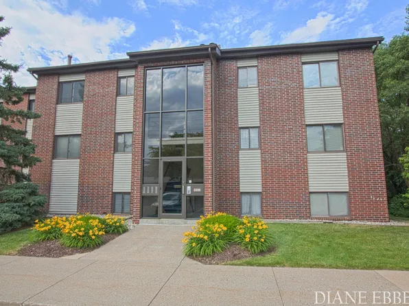 3336 Devonwood Hls NE, Grand Rapids, MI 49525