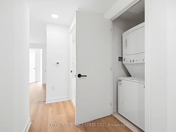 5th image of 758 Dovercourt Rd #901