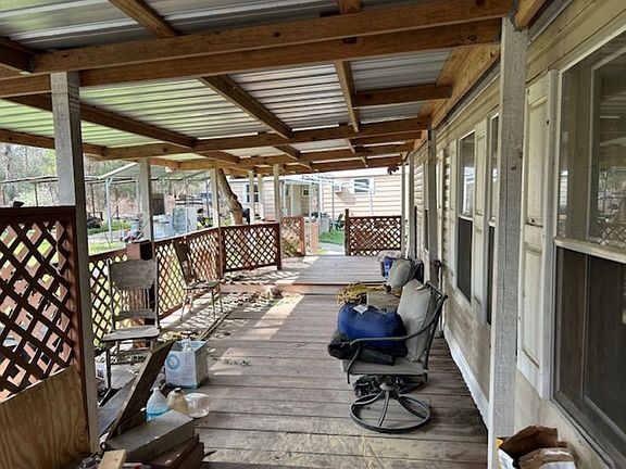 5th image of 30996 Strathmore Rd