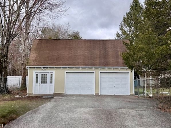 9 Ruskin Rd, Jefferson Twp., NJ 07438