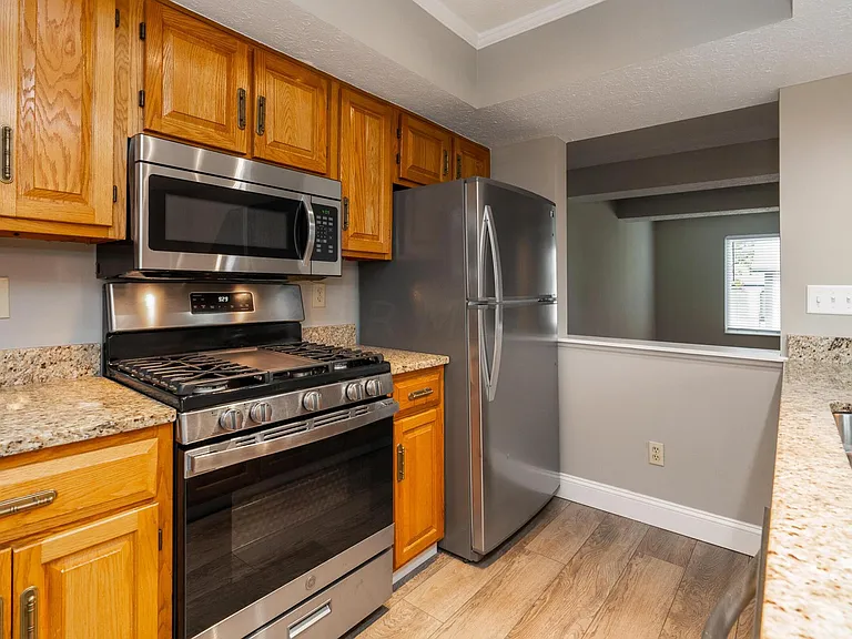 6266 Hyland Dr — Photo 19