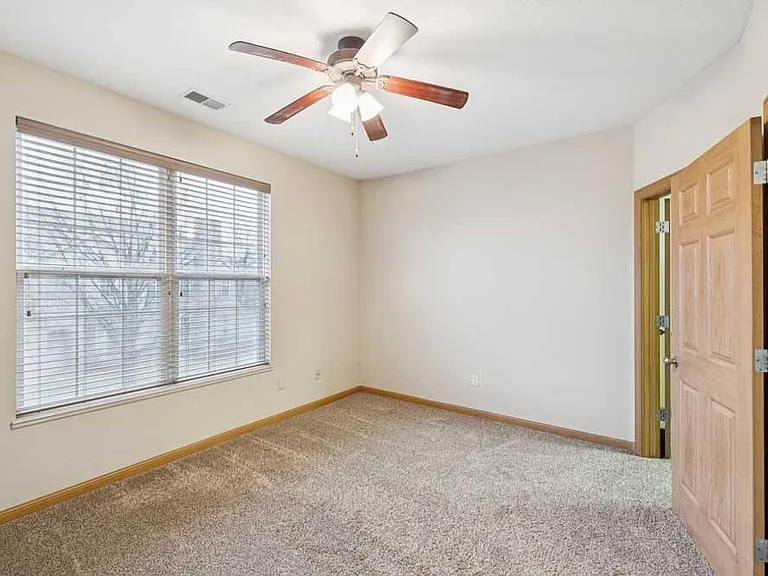 Stone Ridge Estates Apartments & Duplexes — Photo 106