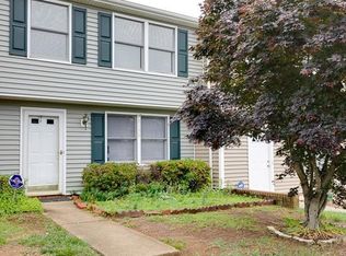 8130 Clovertree Ct, North Chesterfield, VA 23235