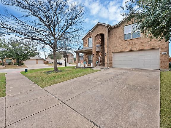 3rd image of 3822 Spring Run Ln