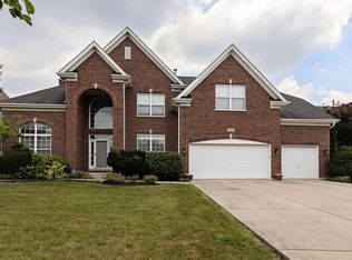 163 Huron Dr, Bloomingdale, IL 60108