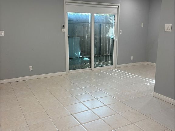 2nd image of 8641 Glenoaks Blvd Unit 131