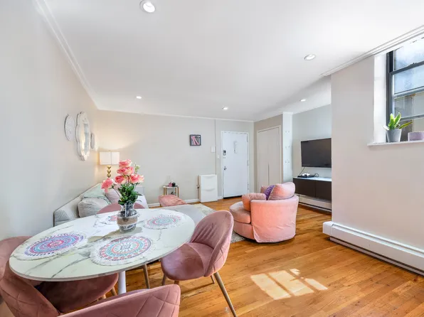 14-23 31st Avenue image 5 of 12