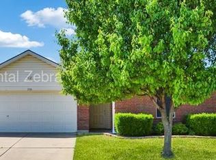 1336 Castle Ridge Rd, Fort Worth, TX 76140