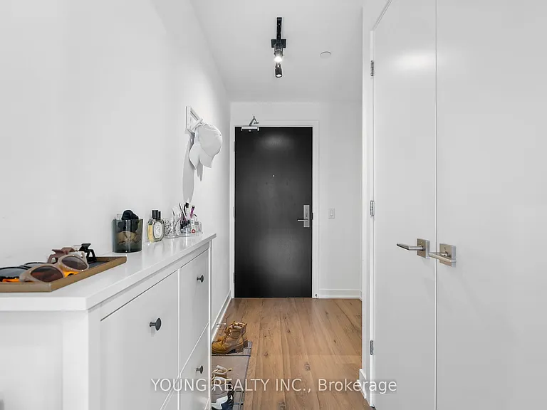 55 Ontario St #715 — Photo 9