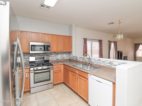 4th image of 30251 N BOBCAT Way