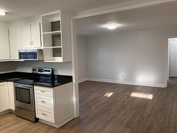 4th image of 5722 Greenview Dr