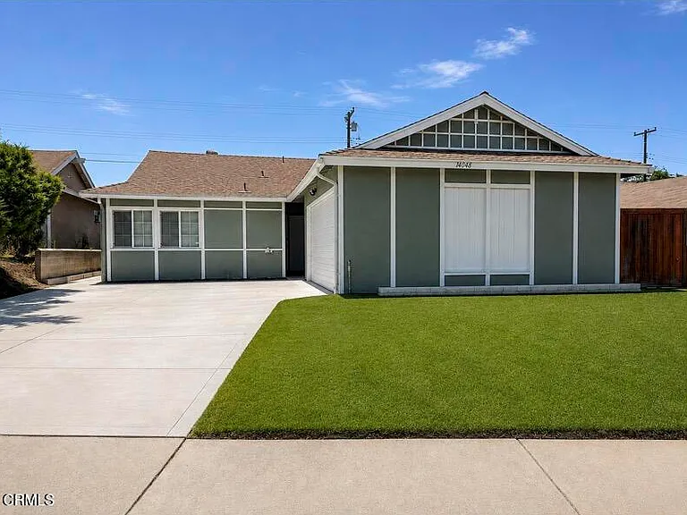 14048 Trumball St — Photo 1