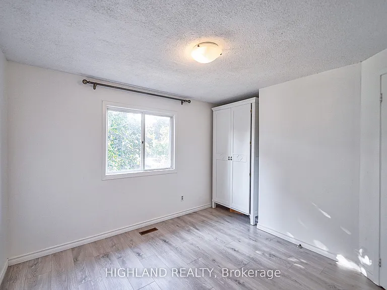 6455 Tisler Cres — Photo 22