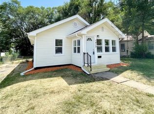 1417 Royer St, Des Moines, IA 50316