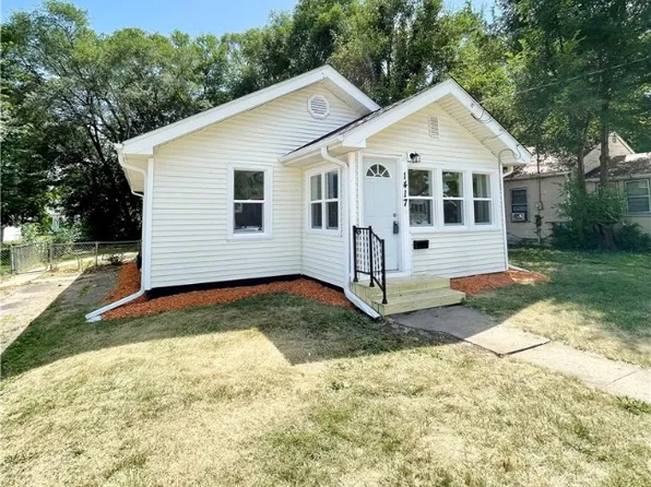 1417 Royer St, Des Moines, IA 50316