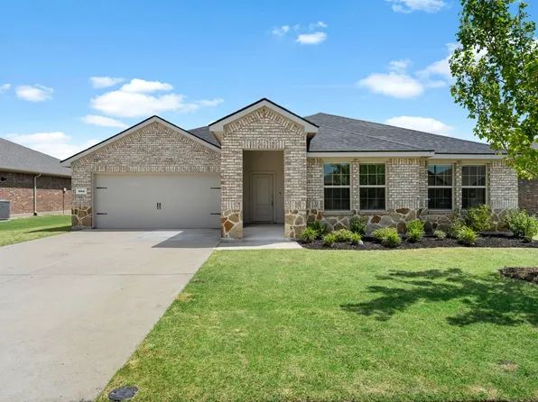 653 Bunker Hill Rd, Fate, TX 75189