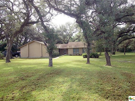 2nd image of 1127 Live Oak Dr