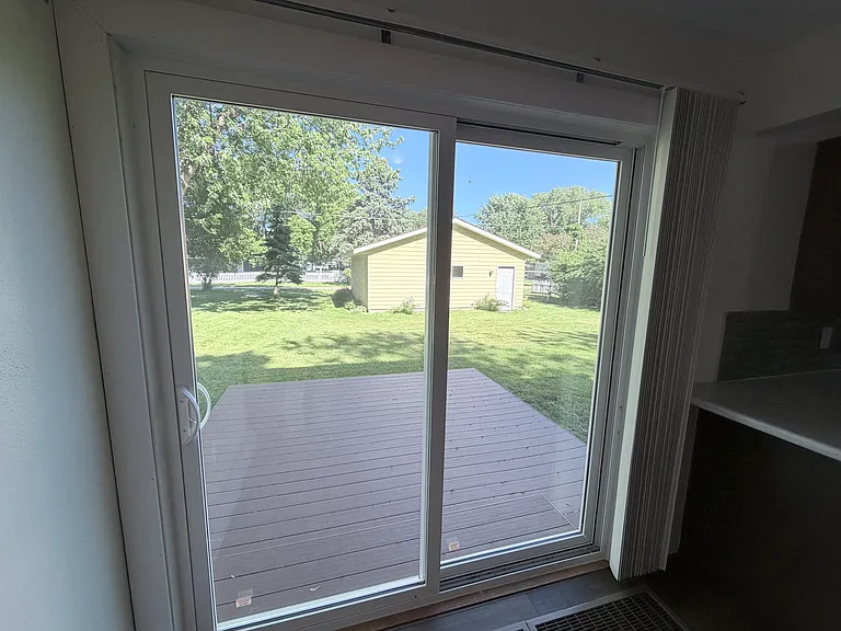 1609 Ash St — Photo 29