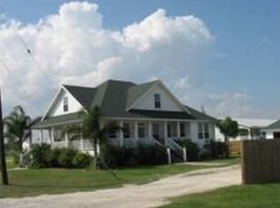 140 W Highland Ave, Aransas Pass, TX 78336