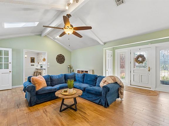 5th image of 3648 Meadow Ln